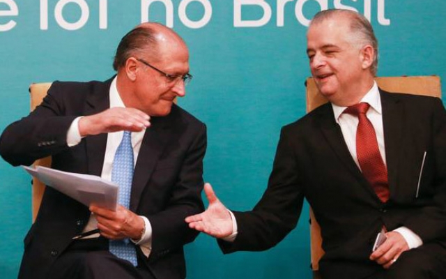 Congresso em Santos reúne lideranças políticas