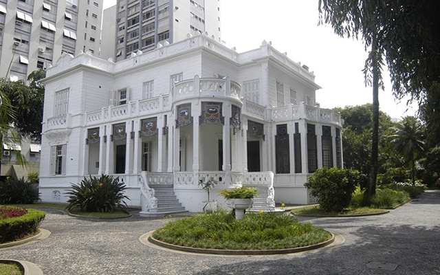 Pinacoteca é ponto de parada da linha turística neste final de semana