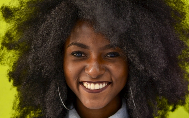 Exposição exalta a força da mulher negra | Jornal da Orla