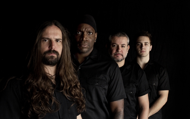 Sepultura lança novo álbum no Sesc Santos