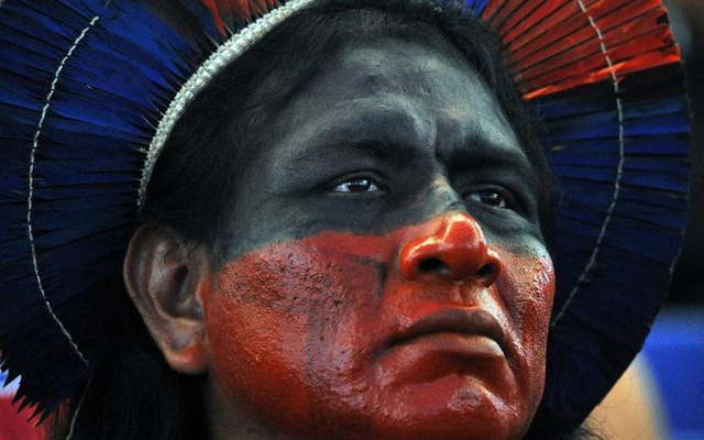Um milhão de indígenas brasileiros buscam alternativas para sobreviver | Jornal da Orla