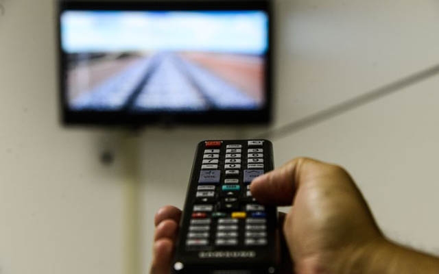 Acesso à internet por TV já é maior do que por tablet | Jornal da Orla