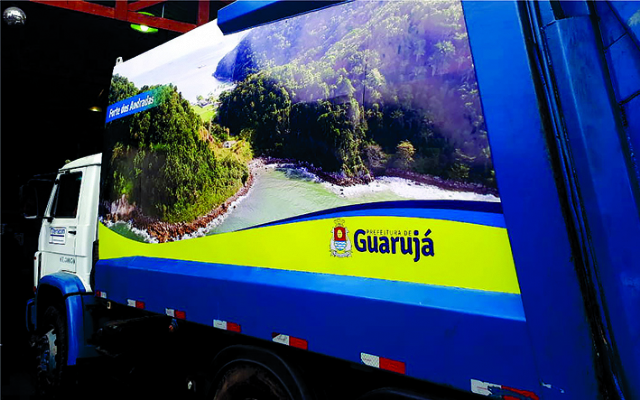Pontos turísticos estampam caminhões de coleta de lixo | Jornal da Orla