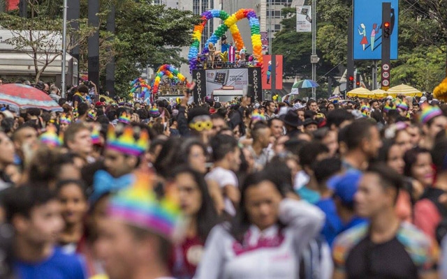 Conscientização política marca 22ª edição da Parada LGBT em São Paulo | Jornal da Orla