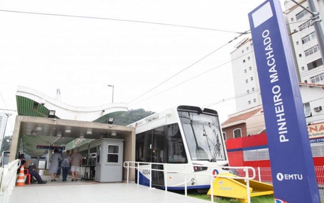 Reunião aborda licitação do VLT e permanência de base da PM no canal 1