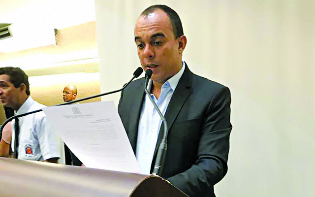 Câmara de Santos faz barulho, mas só economiza R$ 14 mil por mês