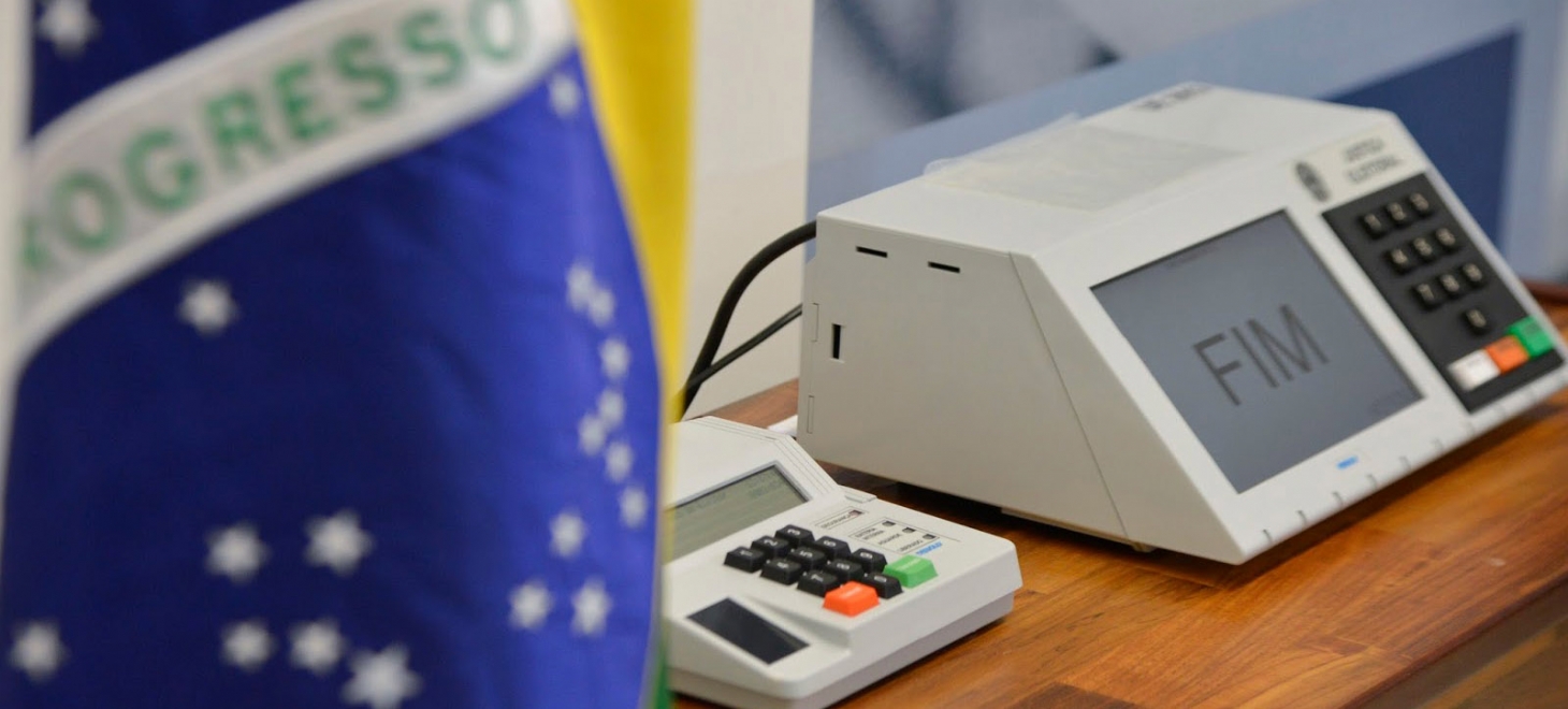 Derrota da seleção acelera campanha eleitoral
