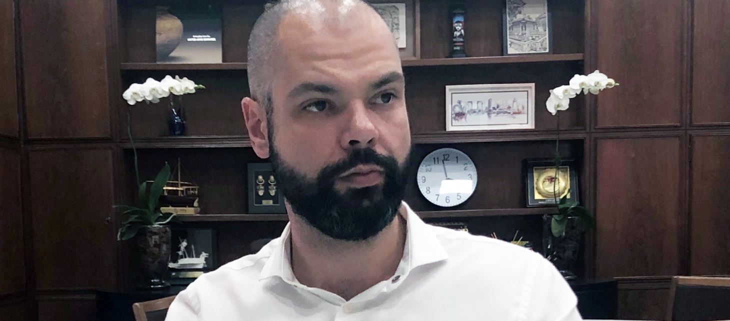 Bruno Covas na cadeira do avô