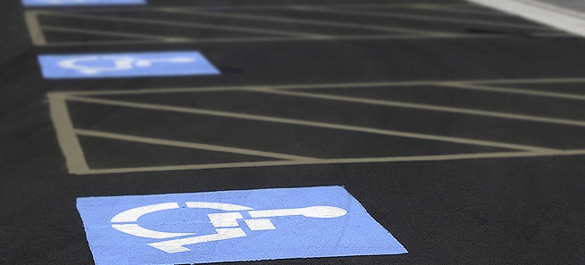 Semana educativa alerta sobre vagas especiais de estacionamento