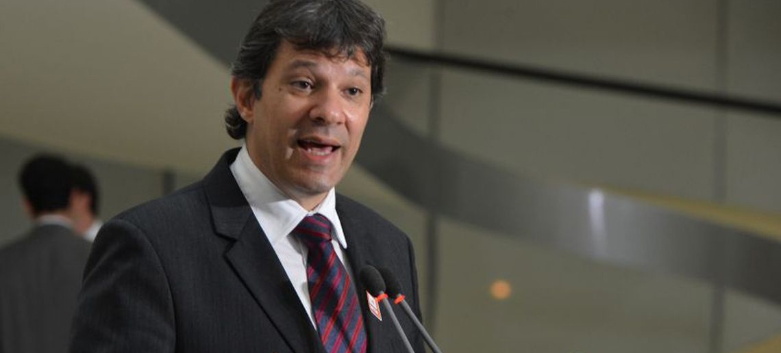PT indica Haddad no lugar de Lula na disputa presidencial