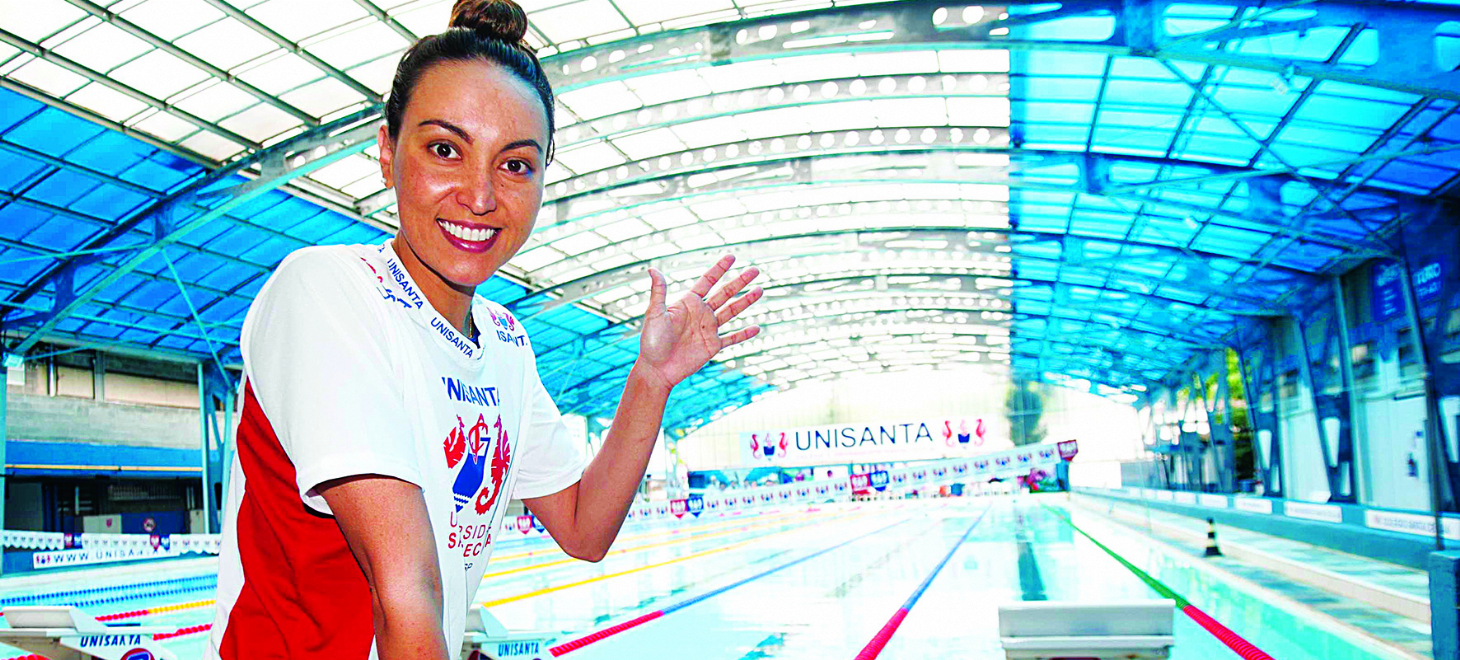 Campeã organiza prova aquática