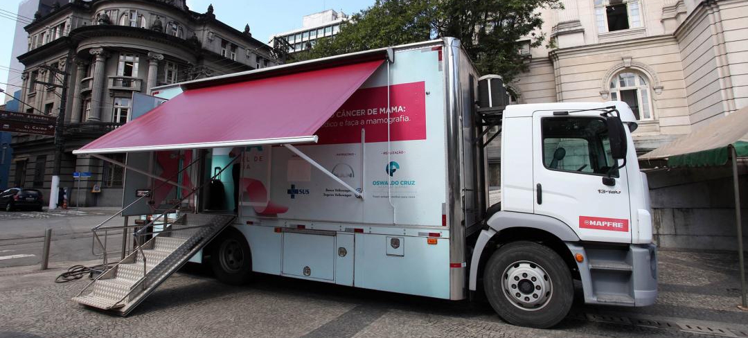 Outubro Rosa: caminhão de mamografia fará exames na Praça Mauá a partir desta terça-feira