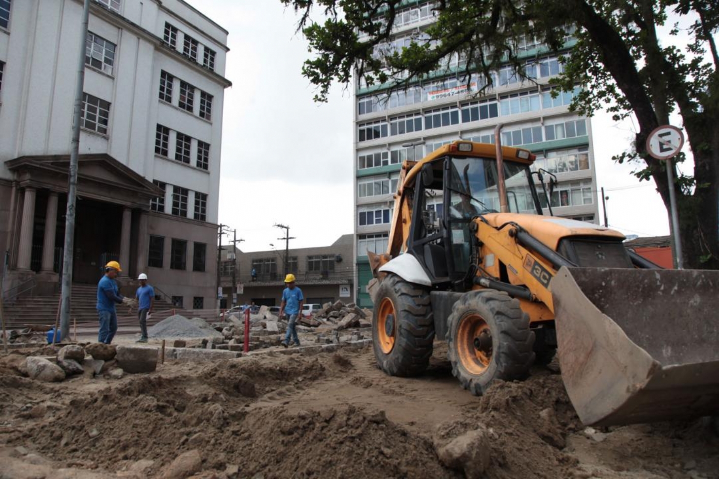 Iniciadas obras de melhoraria da acessibilidade na Praça da República do Centro de Santos