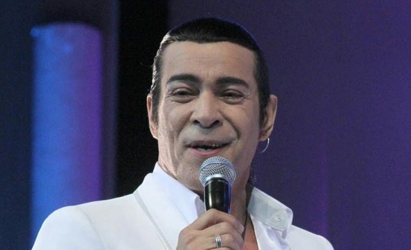 Elymar Santos comemora 30 anos de carreira com show no Coliseu