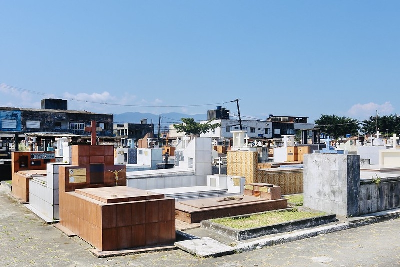 Cemitérios de Guarujá devem receber 50 mil visitantes no feriado de Finados