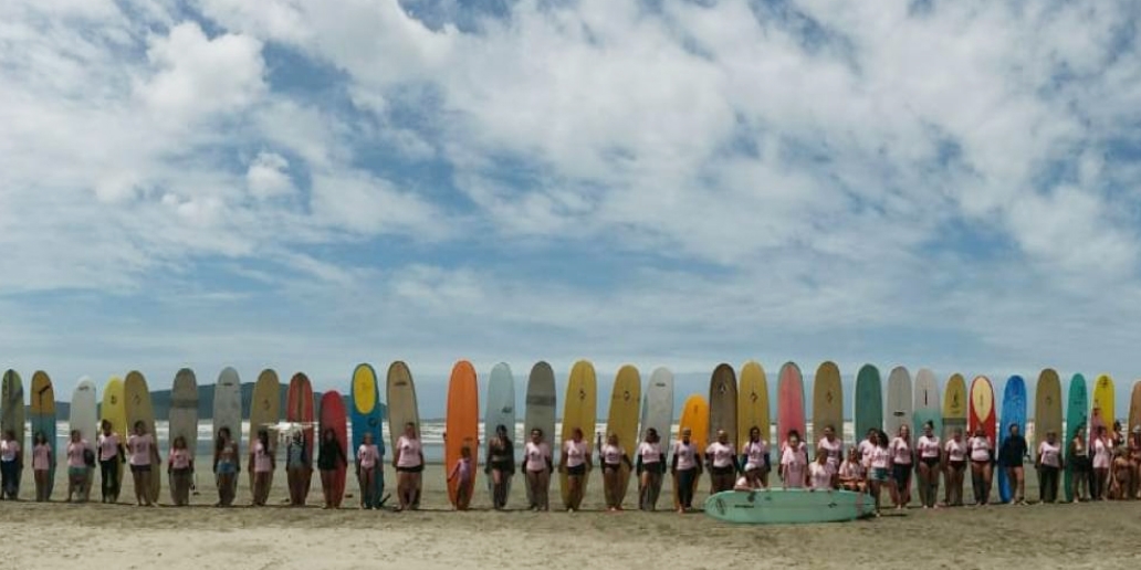 Festival em Santos tem registro de 21 mulheres surfando na mesma onda | Jornal da Orla