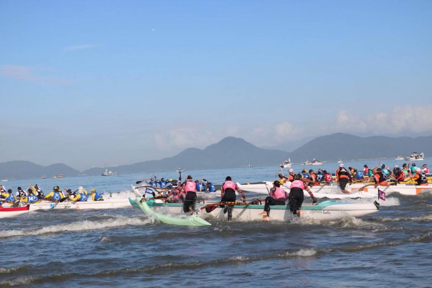 Festival de canoa havaiana vai levar mais de 400 atletas para o mar | Jornal da Orla