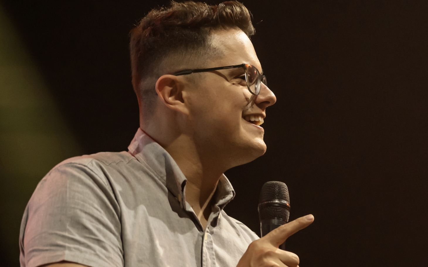 Deive Leonardo traz ‘O melhor dia da minha vida’ para Santos