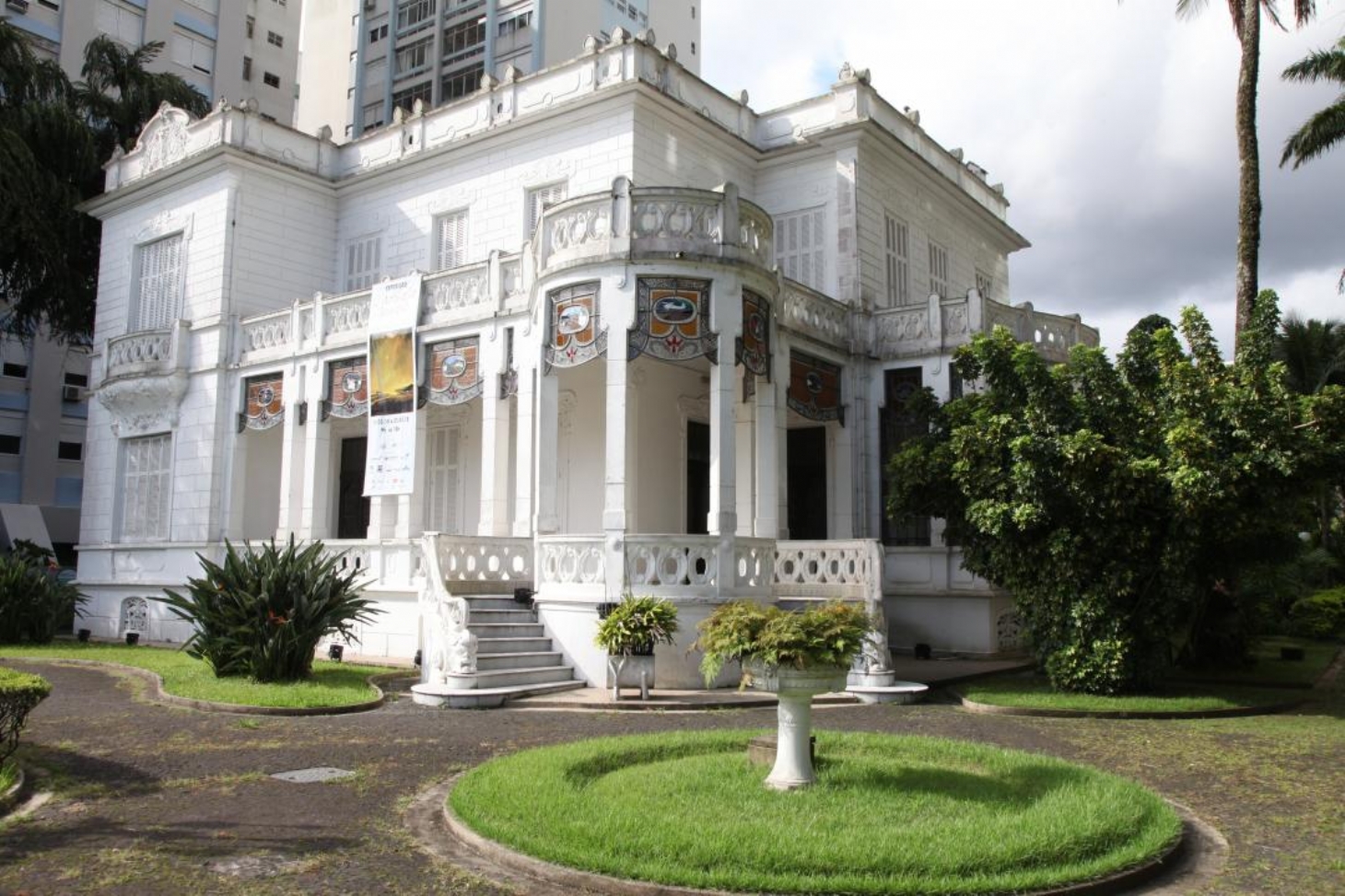 Pinacoteca Benedicto Calixto é ponto de visitação de city tour