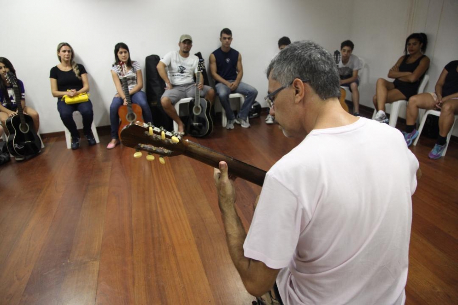 Inscrições para profissionais de cursos artísticos começam nesta quarta-feira (2)