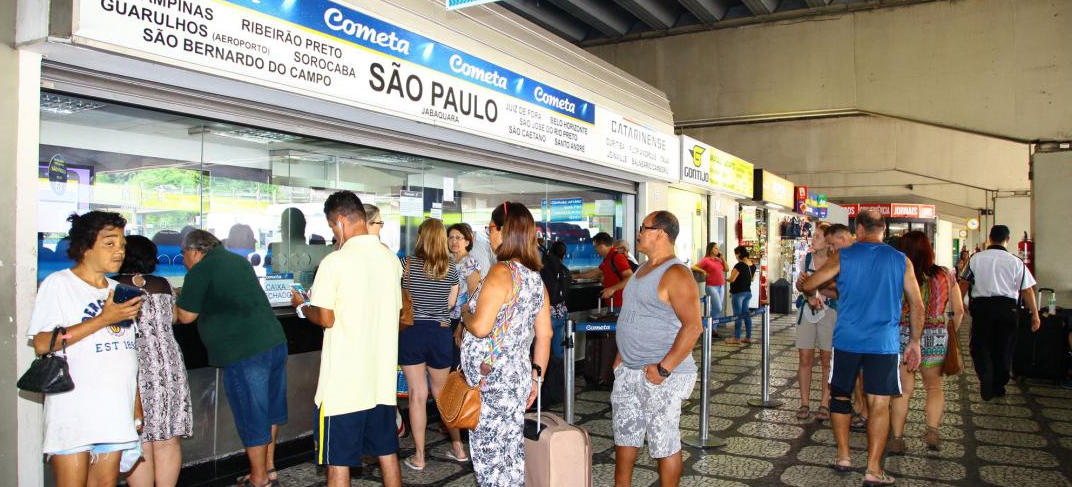 Rodoviária de Santos já tem ônibus extras para o carnaval | Jornal da Orla