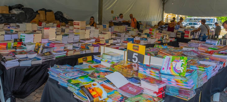 Feira do Livro em São Vicente tem descontos de até 80chr37 | Jornal da Orla