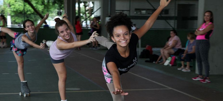 Atletas de Santos disputam Campeonato Brasileiro de Patinação em Joinville