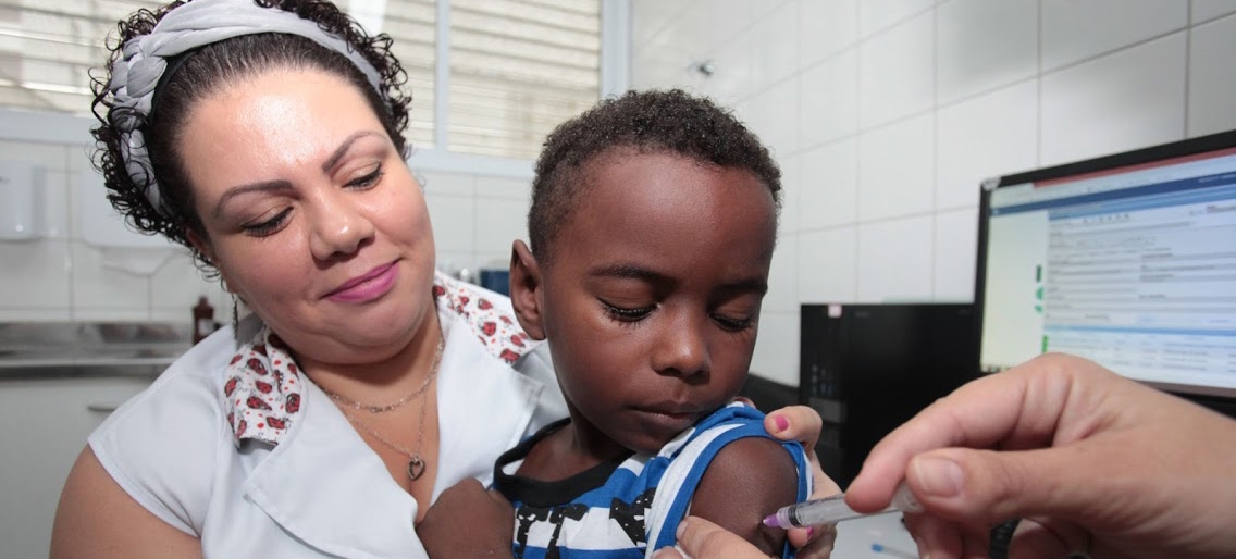 Vacinação contra a gripe prioriza crianças | Jornal da Orla