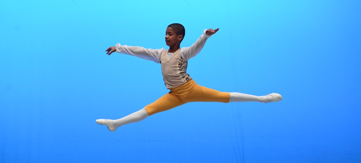 Bailarino de Guarujá conquista 2º lugar em concurso internacional