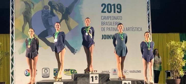 Patinadora santista conquista o título brasileiro em Joinville