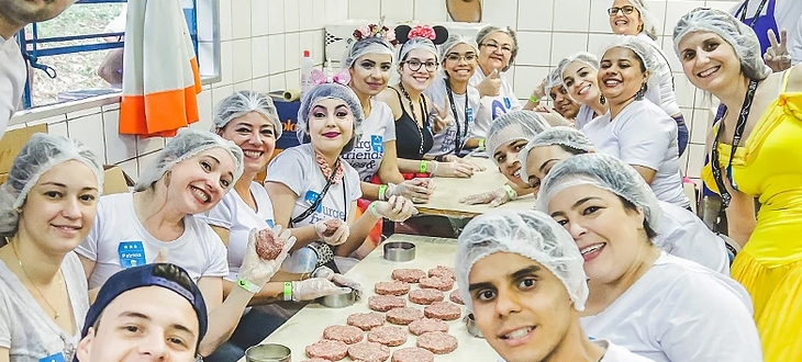 Hamburgada do Bem realiza ação social em São Vicente | Jornal da Orla