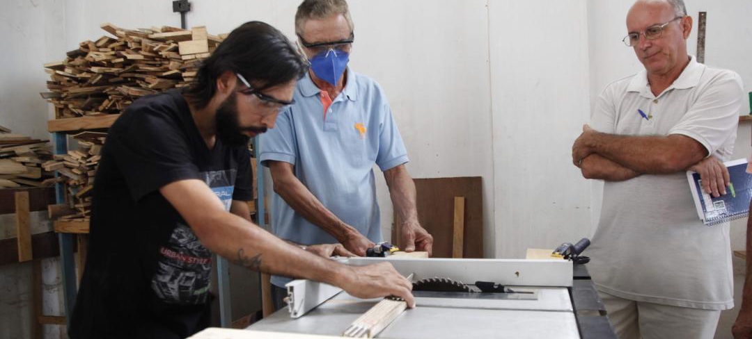 Santos é finalista de prêmio pelo trabalho nas Vilas Criativas