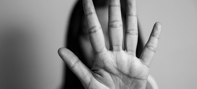 Guarujá institui lei chr39Semana de Combate à Violência Contra Mulherchr39