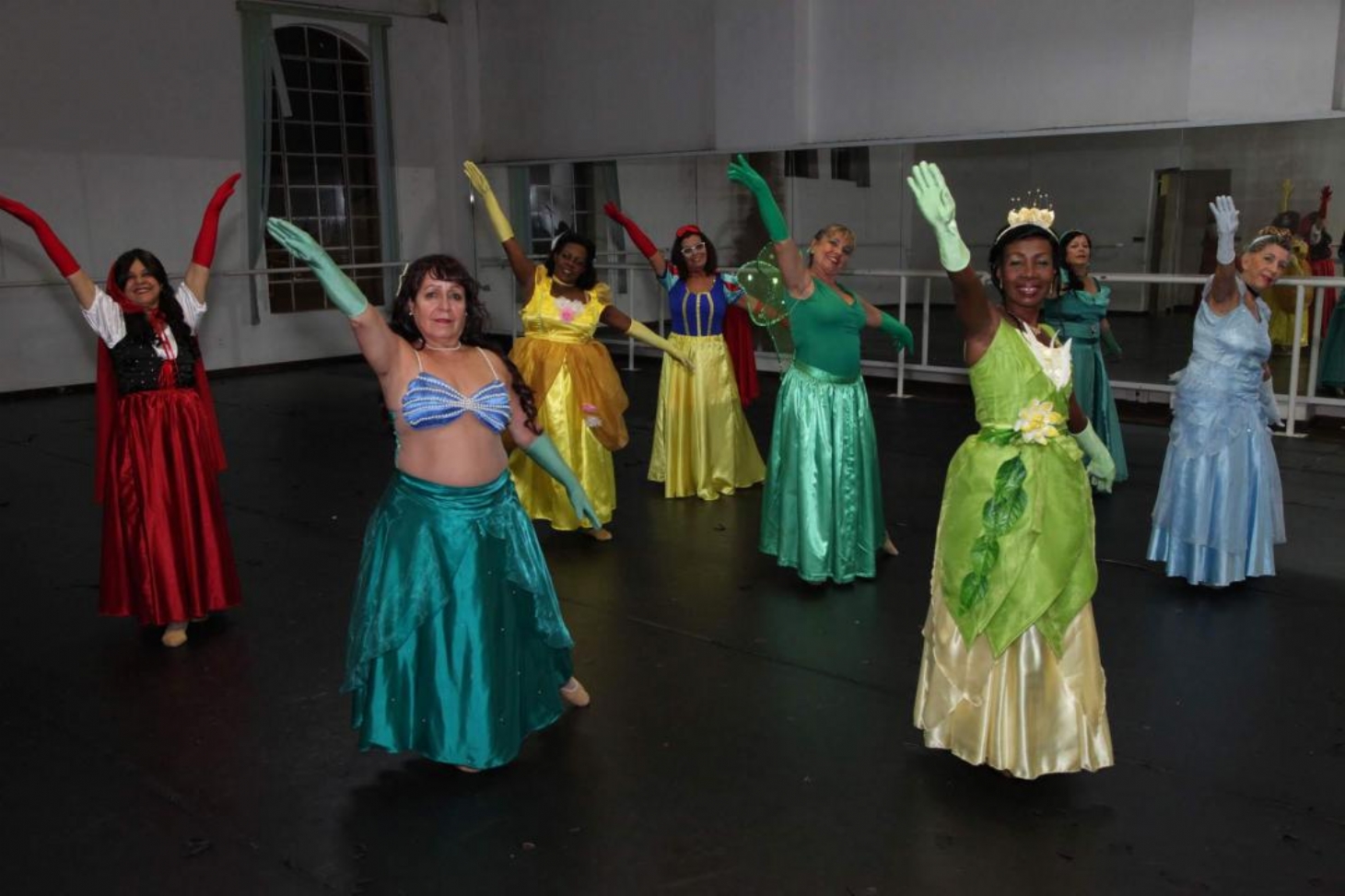 Dançarinos santistas vão brilhar no Festival de Dança de Joinville | Jornal da Orla