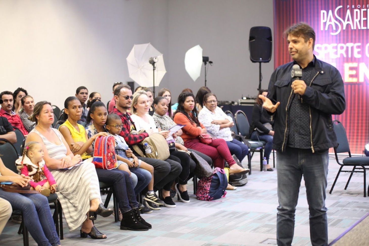 Projeto Passarela chega a Santos para seletiva de novos artistas