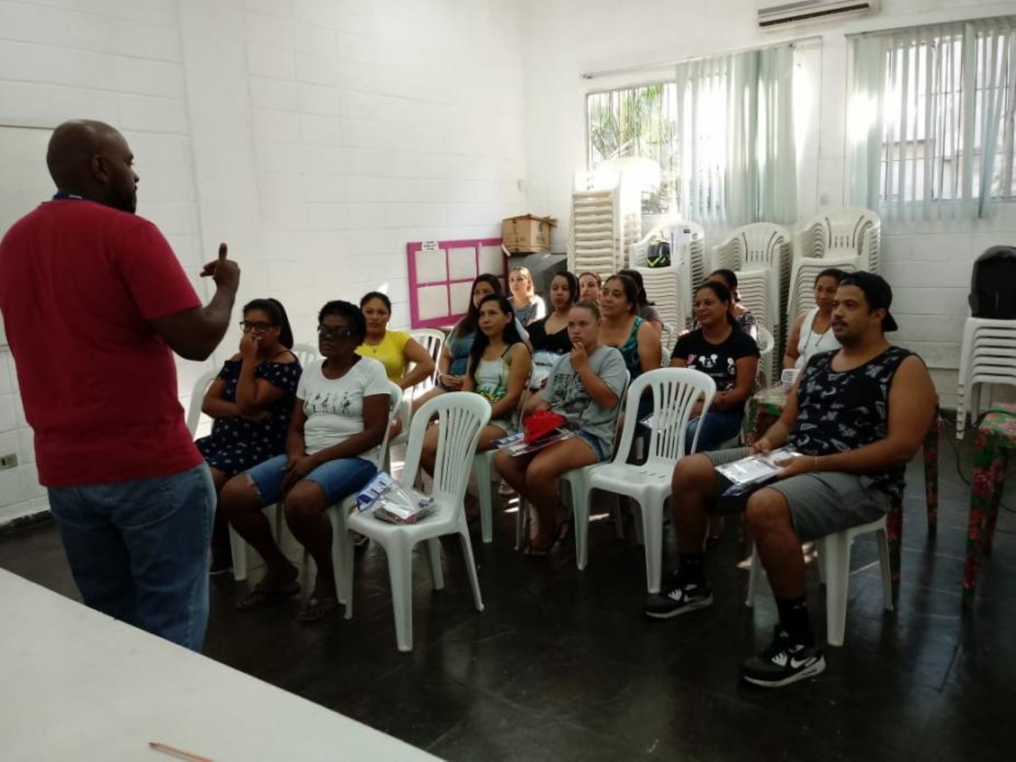 Curso em Santos oferece capacitação para trabalhar em condomínios