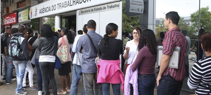 Um em cada quatro desempregados no Brasil procura trabalho há pelo menos 2 anos | Jornal da Orla