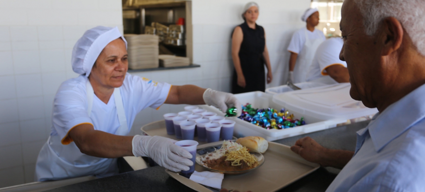 Restaurante Popular é entregue totalmente reformado à população de Guarujá