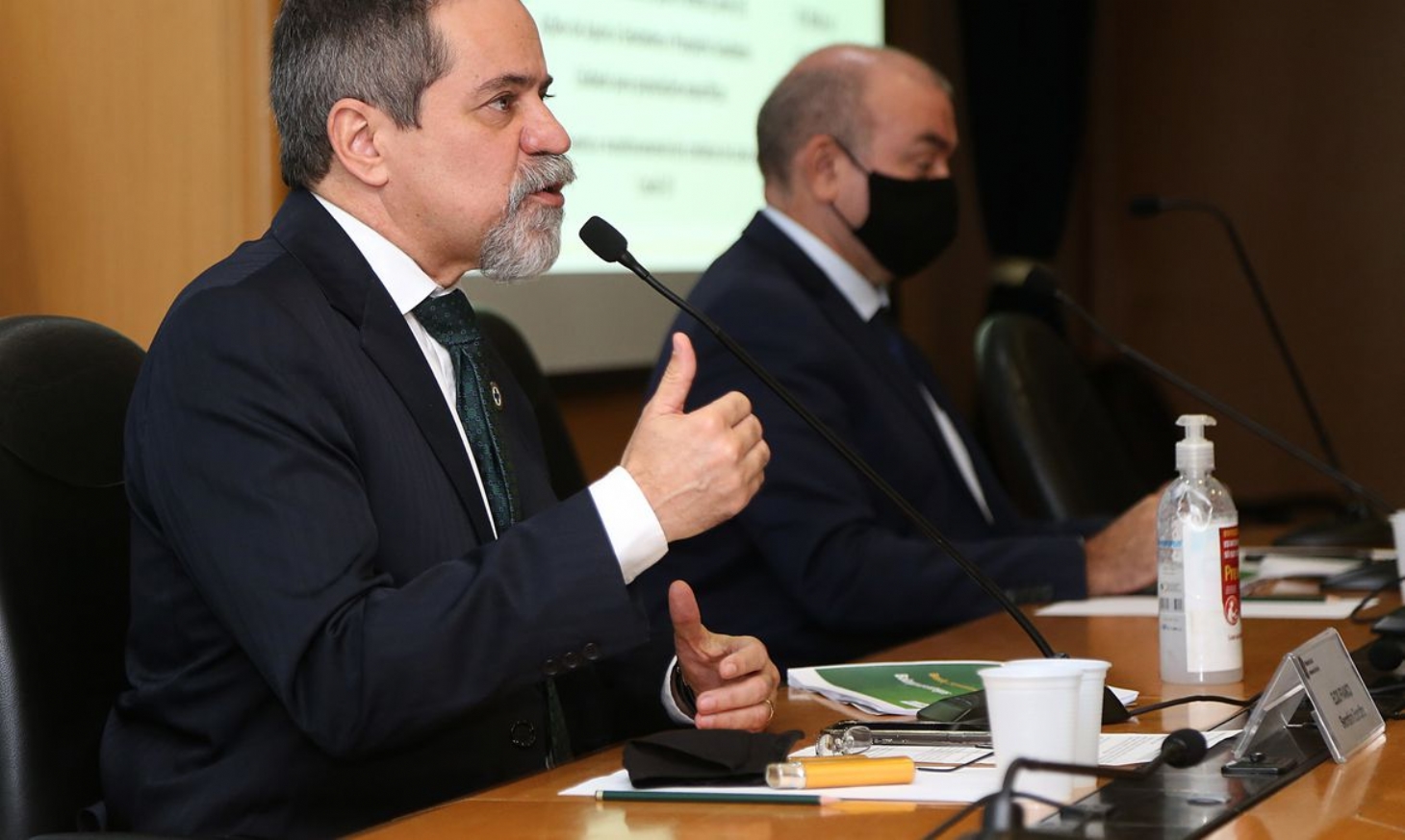 Covid-19: prioridade será de vacina em fase mais avançada, diz Ministério da Saúde