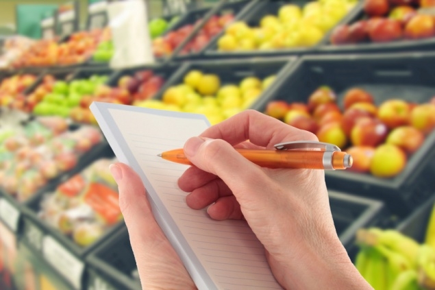Dicas para economizar tempo e dinheiro com a lista de compras do supermercado | Jornal da Orla