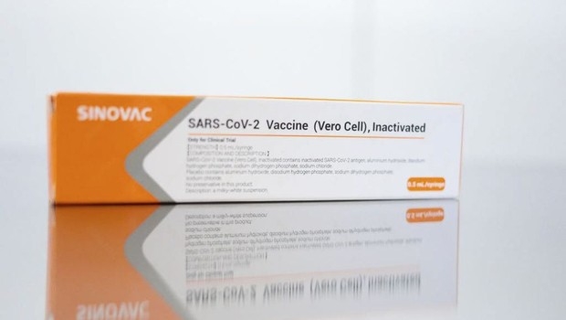 Covid-19: Anvisa autoriza importação de matéria-prima para vacina