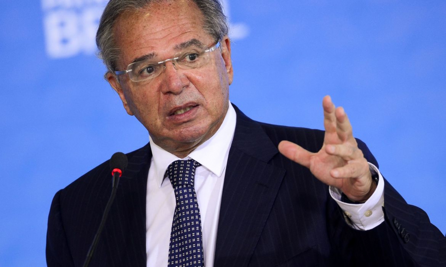 Guedes diz estar bastante frustrado por ainda não ter vendido estatais