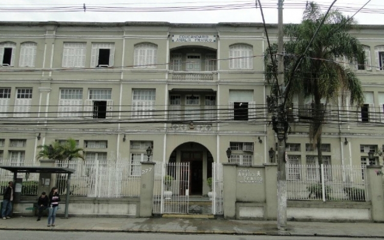 Educandário Anália Franco promove Bazar de Natal