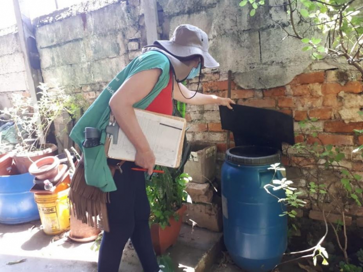 Mutirão elimina 43 focos com larvas no Macuco