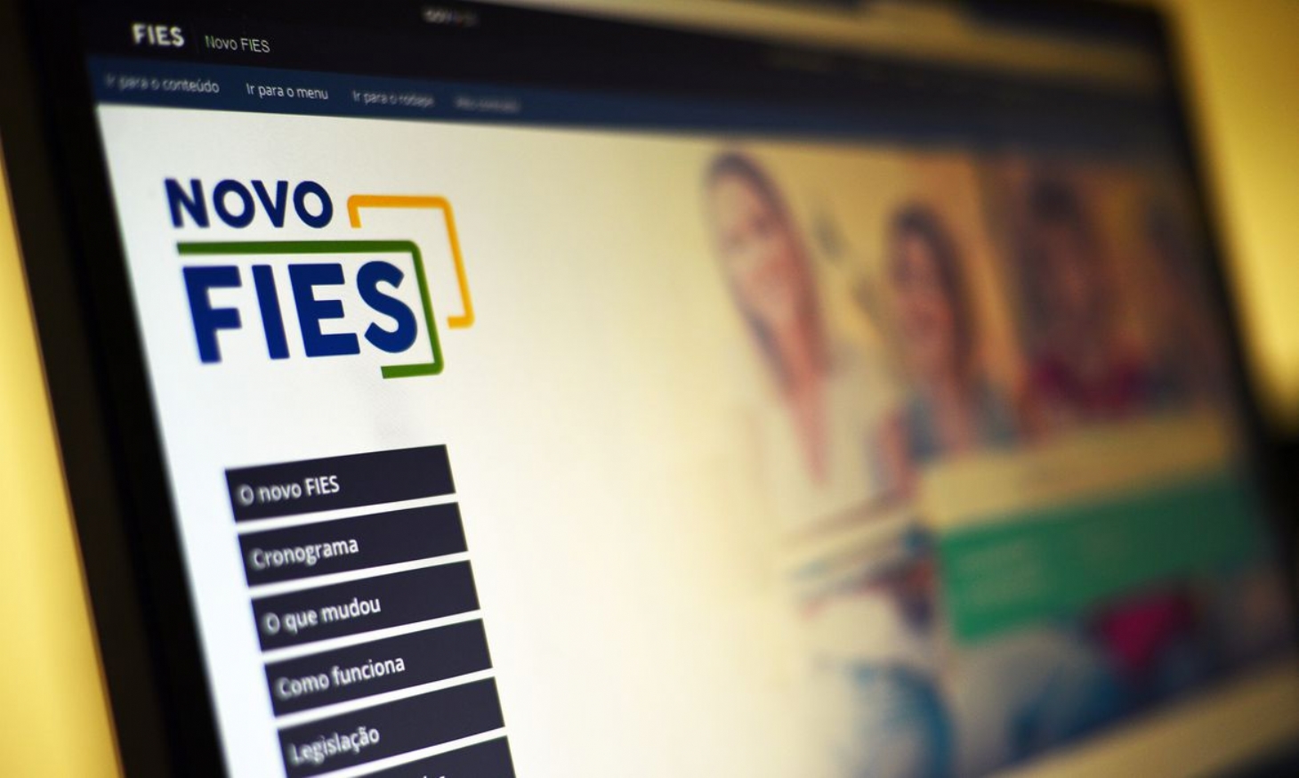Fies abre renegociação das parcelas atrasadas