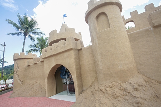 chr39Castelo de areiachr39 gigante é a novidade na orla de PG