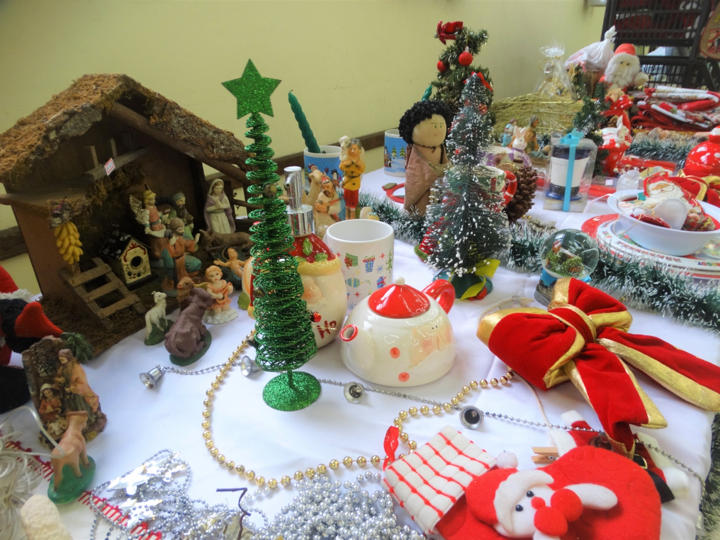 Bazar do Educandário Anália Franco segue com venda de itens de Natal