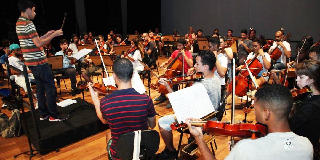 Teatro Braz Cubas recebe apresentação de cinco sinfônicas | Jornal da Orla
