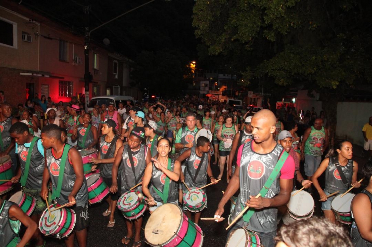 Duas bandas marcam o início do carnaval de rua em Santos nesta sexta | Jornal da Orla