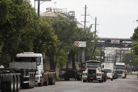 Bairro de Santos ganha nova sinalização para melhorar o trânsito